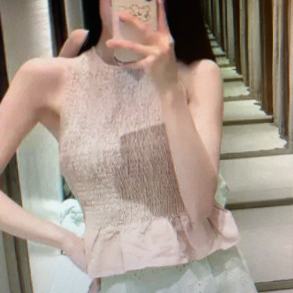 Zara linen smock top open back with black straps - Picture 2 of 3